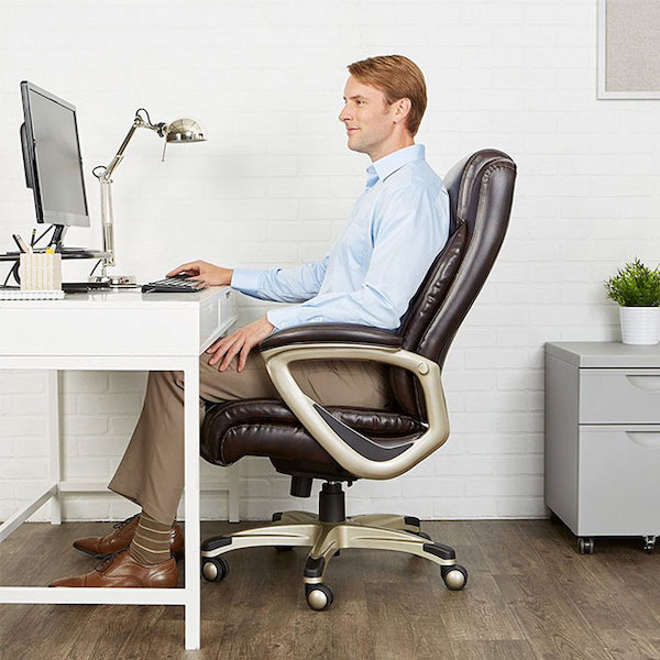 ghế ngồi văn phòng chống đau lưng